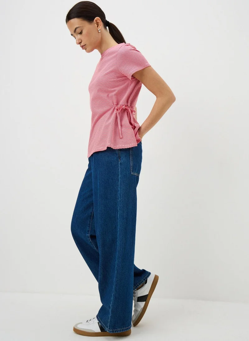 ماتلان Red Stripe Tie Side T-Shirt